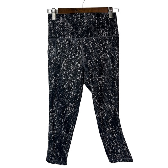 Athleta Salutation Stash Pocket II Capri Serpent S - Picture 2 of 5